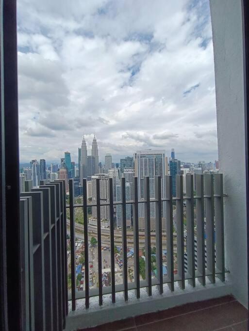 Lux 39a Balcony Klcc View 1 Bedroom Infinity Pool * Kuala Lumpur