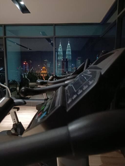 Lux 39a Balcony Klcc View 1 Bedroom Infinity Pool Pangsapuri Kuala Lumpur