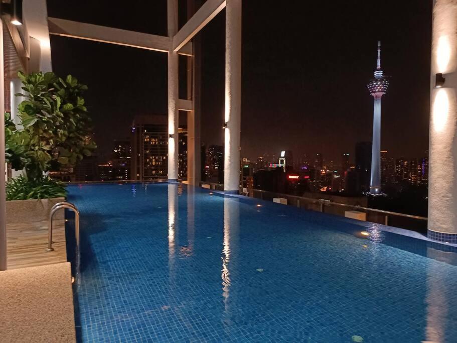 Lux 39a Balcony Klcc View 1 Bedroom Infinity Pool Pangsapuri Kuala Lumpur